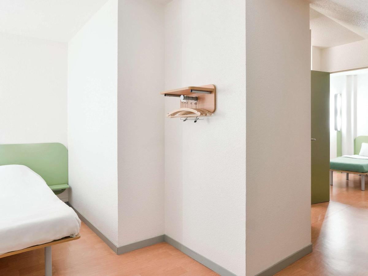 Hotel Ibis Budget Lyon Sud Saint-Fons A7 Eksteriør billede